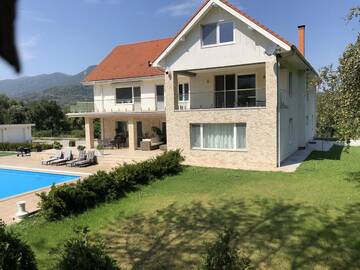 Фотографии Виллы Villa Bergzicht г. Вулкан (Румыния) №4 Фото Виллы Villa Bergzicht г. Вулкан 4