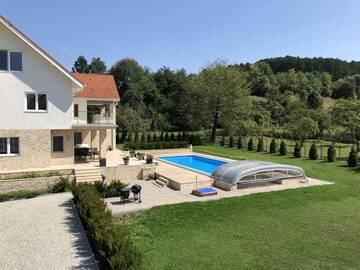 Фотографии Виллы Villa Bergzicht г. Вулкан (Румыния) №3 Фото Виллы Villa Bergzicht г. Вулкан 3